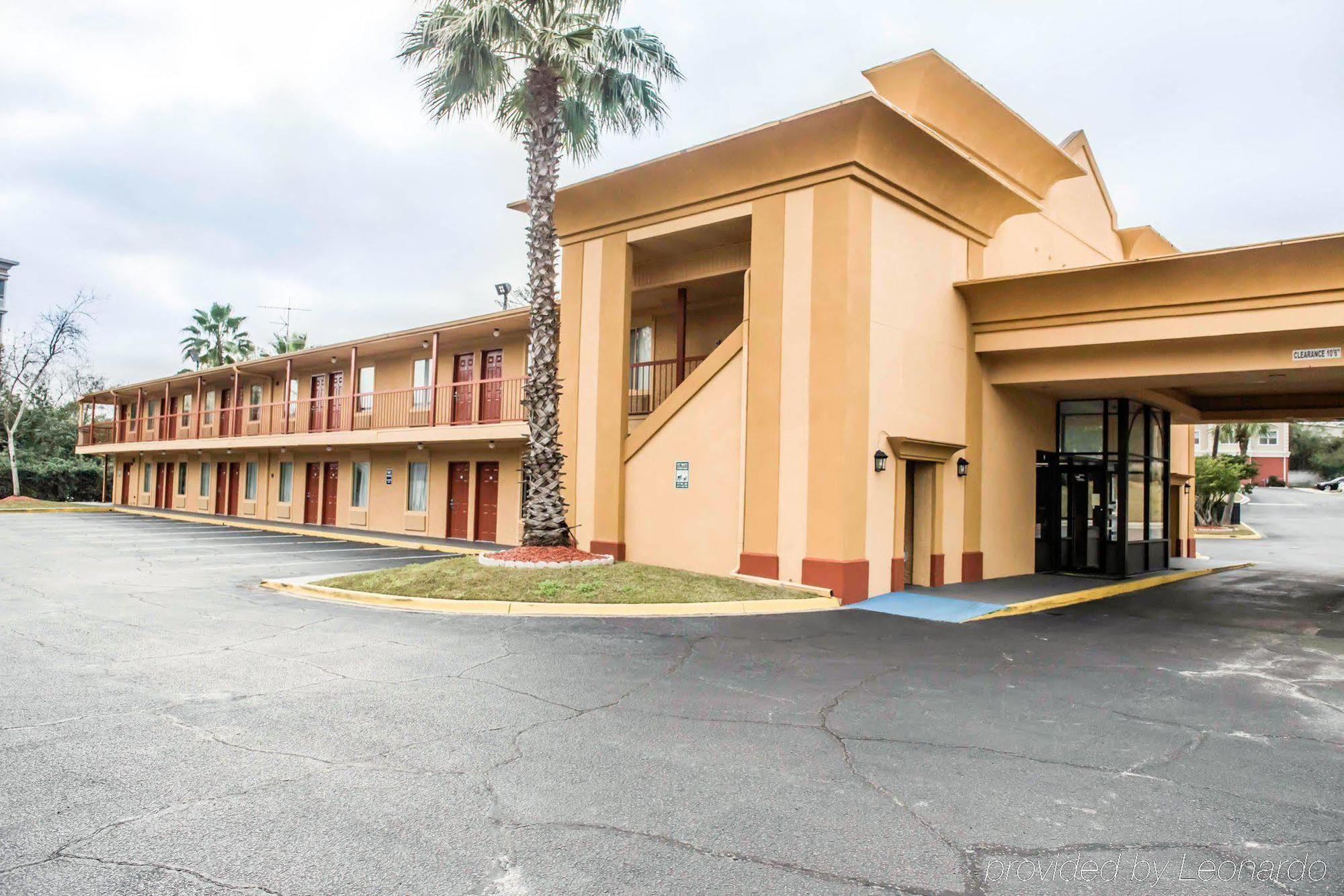 Quality Inn Tallahassee Near University Exterior photo